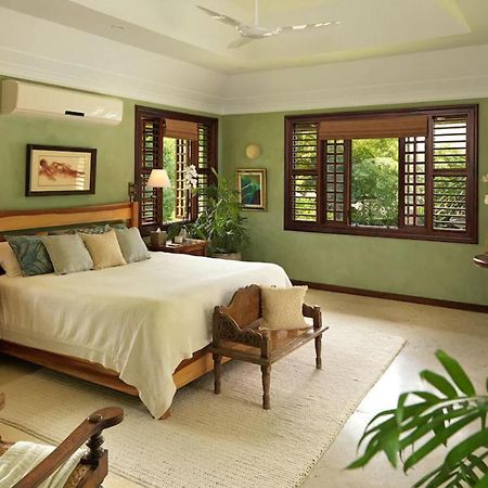 Amanoka Exclusive Villa With Private Beach & Gazebo Discovery Bay Exterior photo