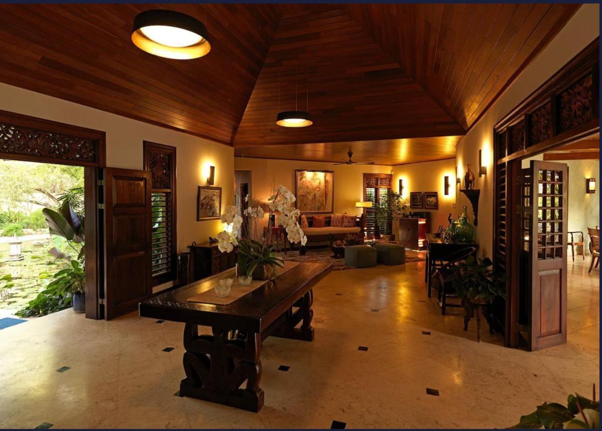 Amanoka Exclusive Villa With Private Beach & Gazebo Discovery Bay Exterior photo
